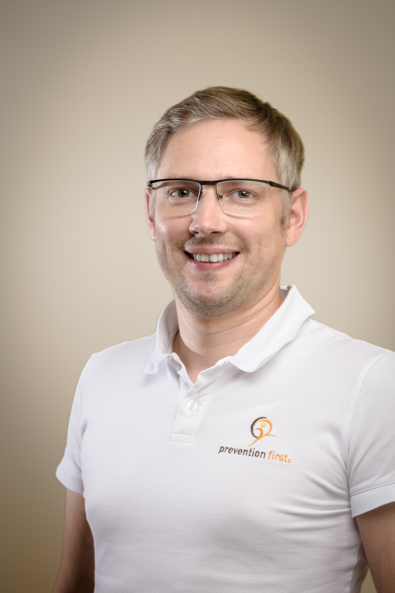 https://www.preventionfirst.de/wp-content/uploads/2026/04/Dr.Jeuk_GBN3464_M.jpg